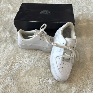 Nike AF1 Sage Low Platform Sneakers